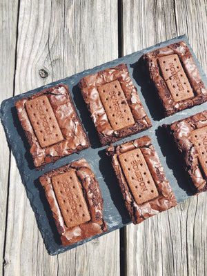 
                  
                    Load image into Gallery viewer, Gooey Choccie Brownies
                  
                
